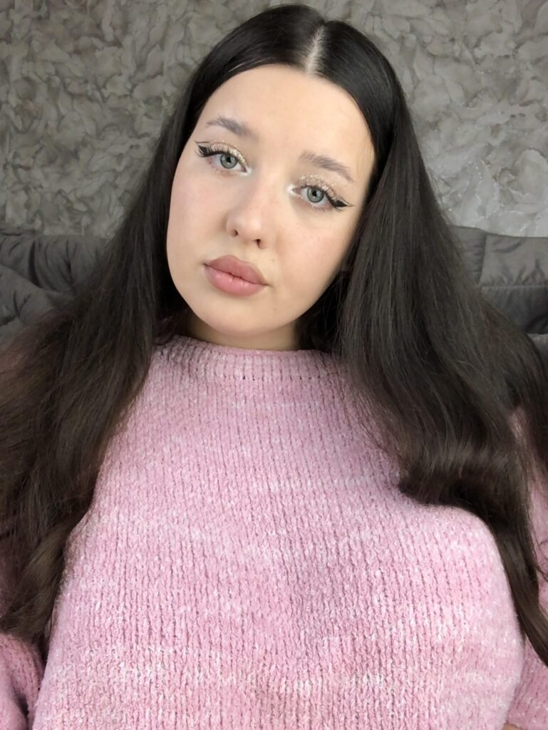 i took this selfie for you :)