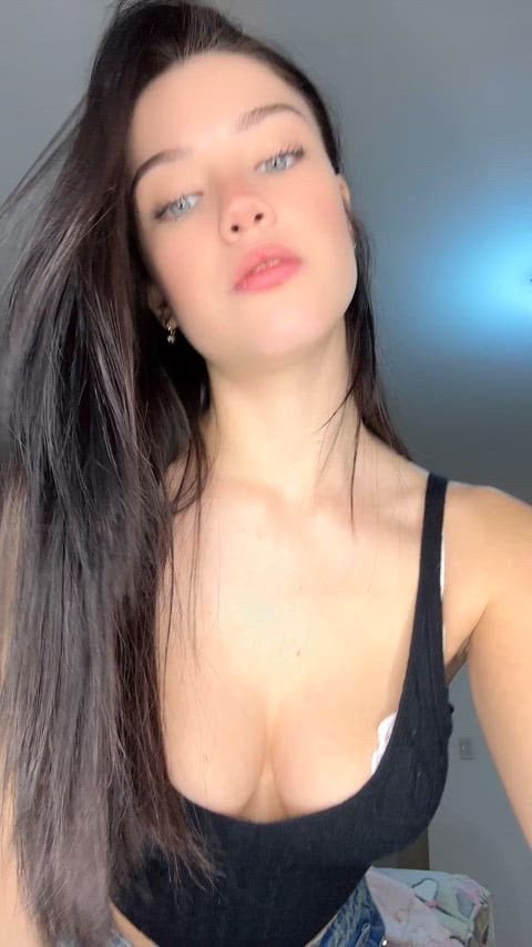 My look details everything, I’m enjoying ridding your cock daddy