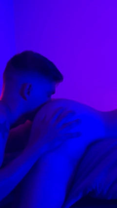 I love my bro’s face in my ass