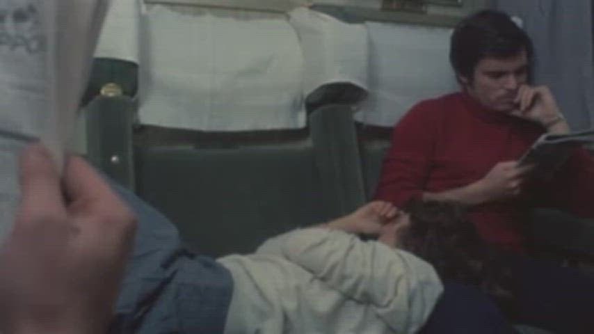 Erotic 70s, husband fingers his wife on the train in front of a voyeur, Erotico anni 70, marito sditalina la moglie in treno davanti a un guardone