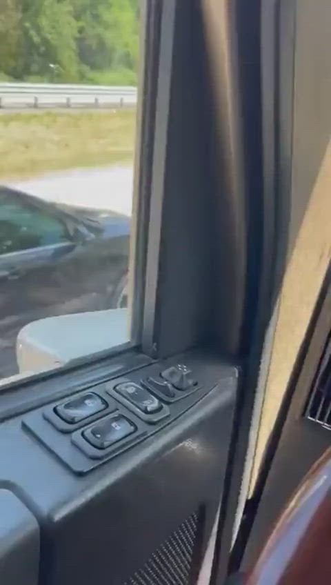 Getting head while driving