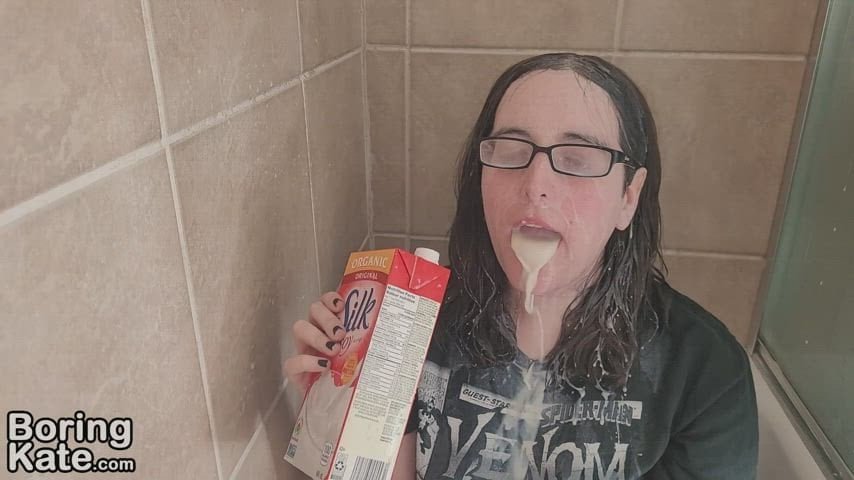 Hi again, horny people!!!! I love being a slut for you!!