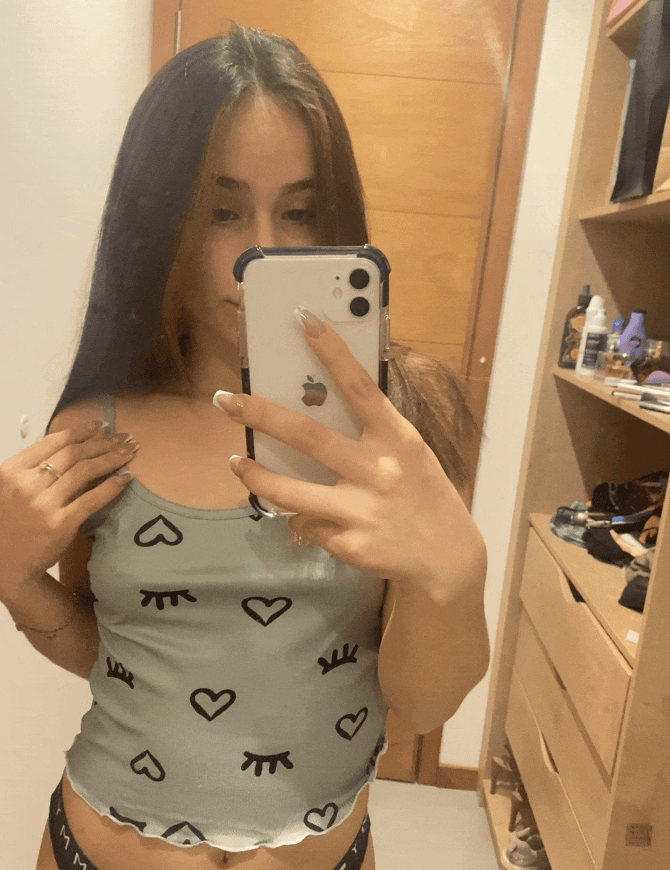 Curvy babe for u