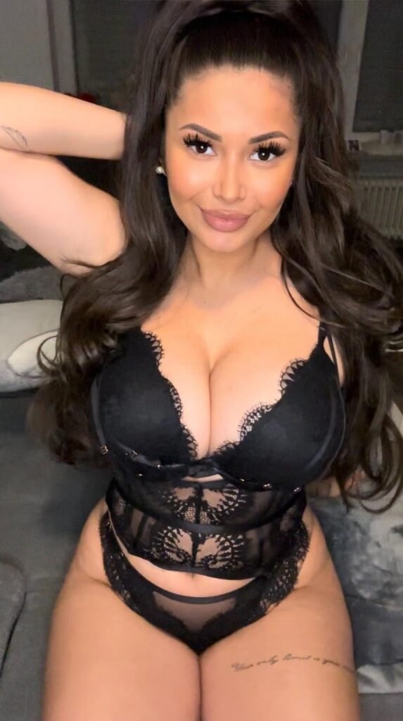 Do you know why my classmates call me melon girl? (F19)